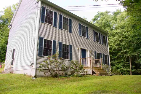 34 Scribner Road Raymond NH 03077