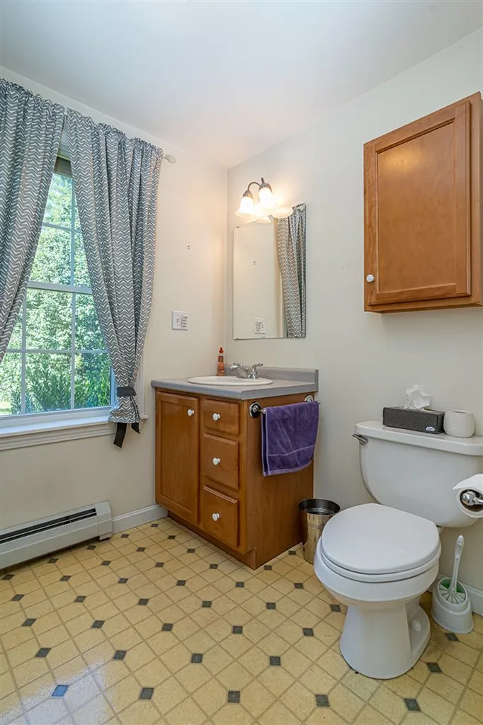 15 Lavoie Drive Nottingham NH 03290
