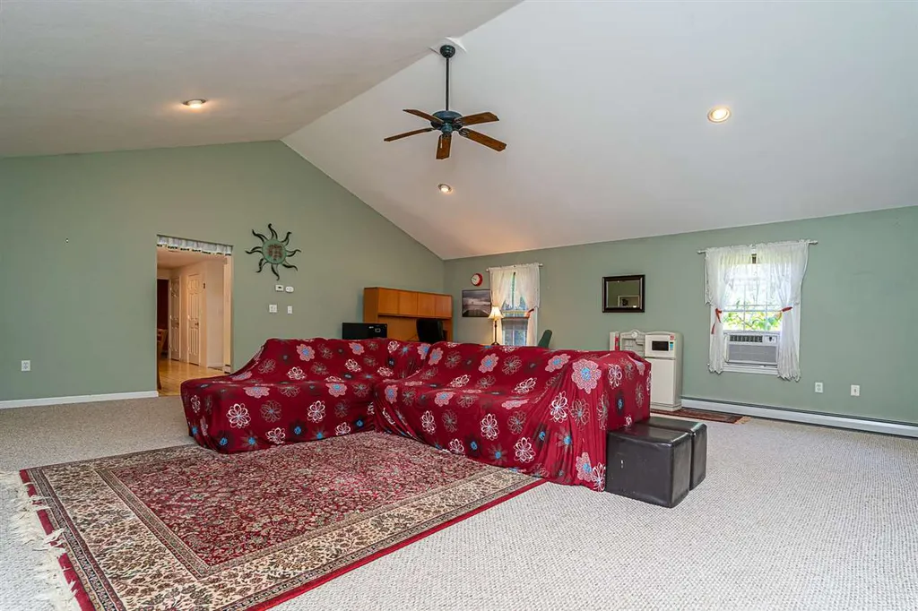 15 Lavoie Drive Nottingham NH 03290