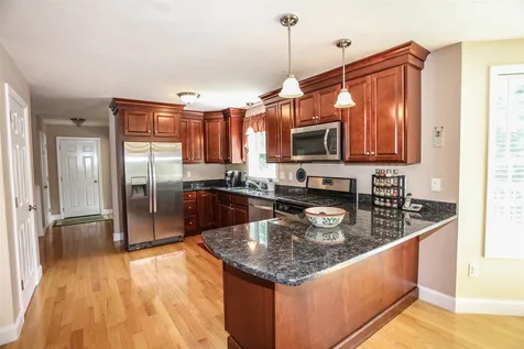 1025 Meadow Lane Dunbarton NH 03046