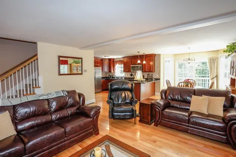 1025 Meadow Lane Dunbarton NH 03046