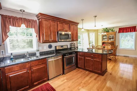 1025 Meadow Lane Dunbarton NH 03046