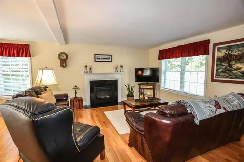 1025 Meadow Lane Dunbarton NH 03046