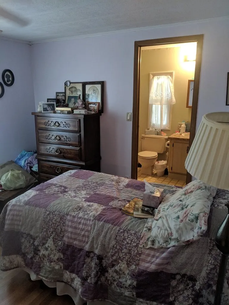 28 Donald Drive Goffstown NH 03045