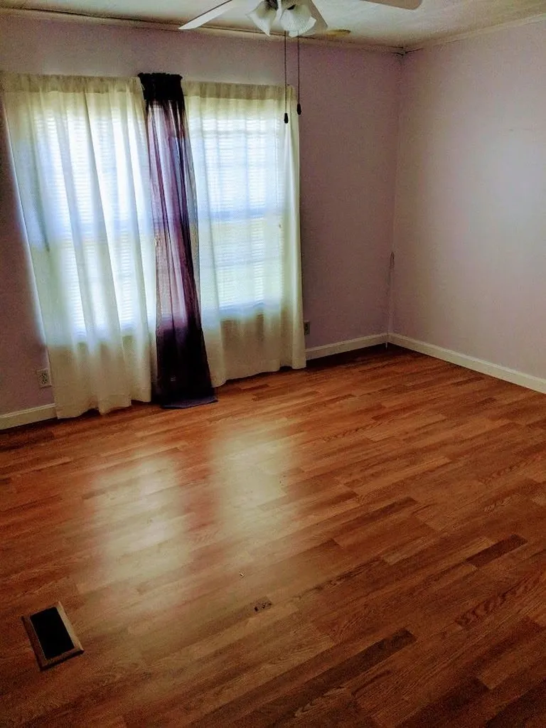 28 Donald Drive Goffstown NH 03045