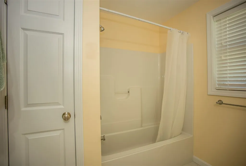 9 Richfield Way Wilton NH 03086