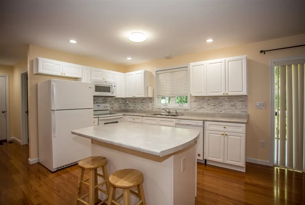 9 Richfield Way Wilton NH 03086