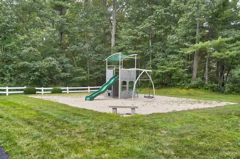 10a Chandler Court Hudson NH 03051