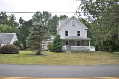 27 Powwow River Road East Kingston NH 03827