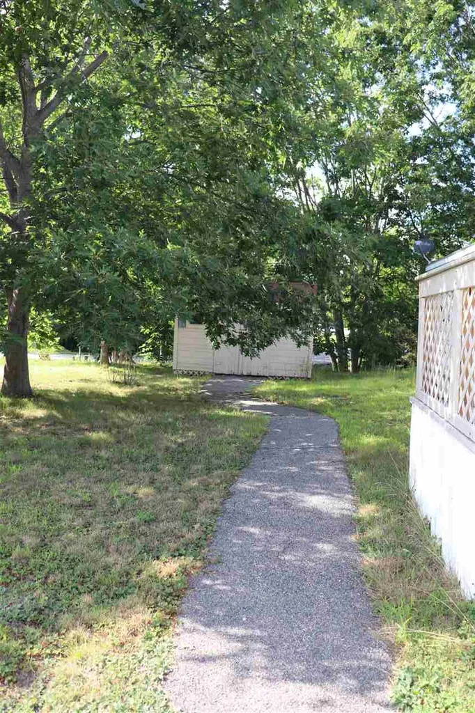 25 West Lane Rochester NH 03867