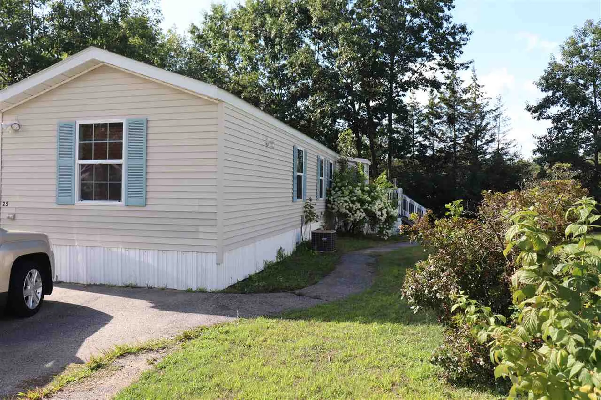 25 West Lane Rochester NH 03867