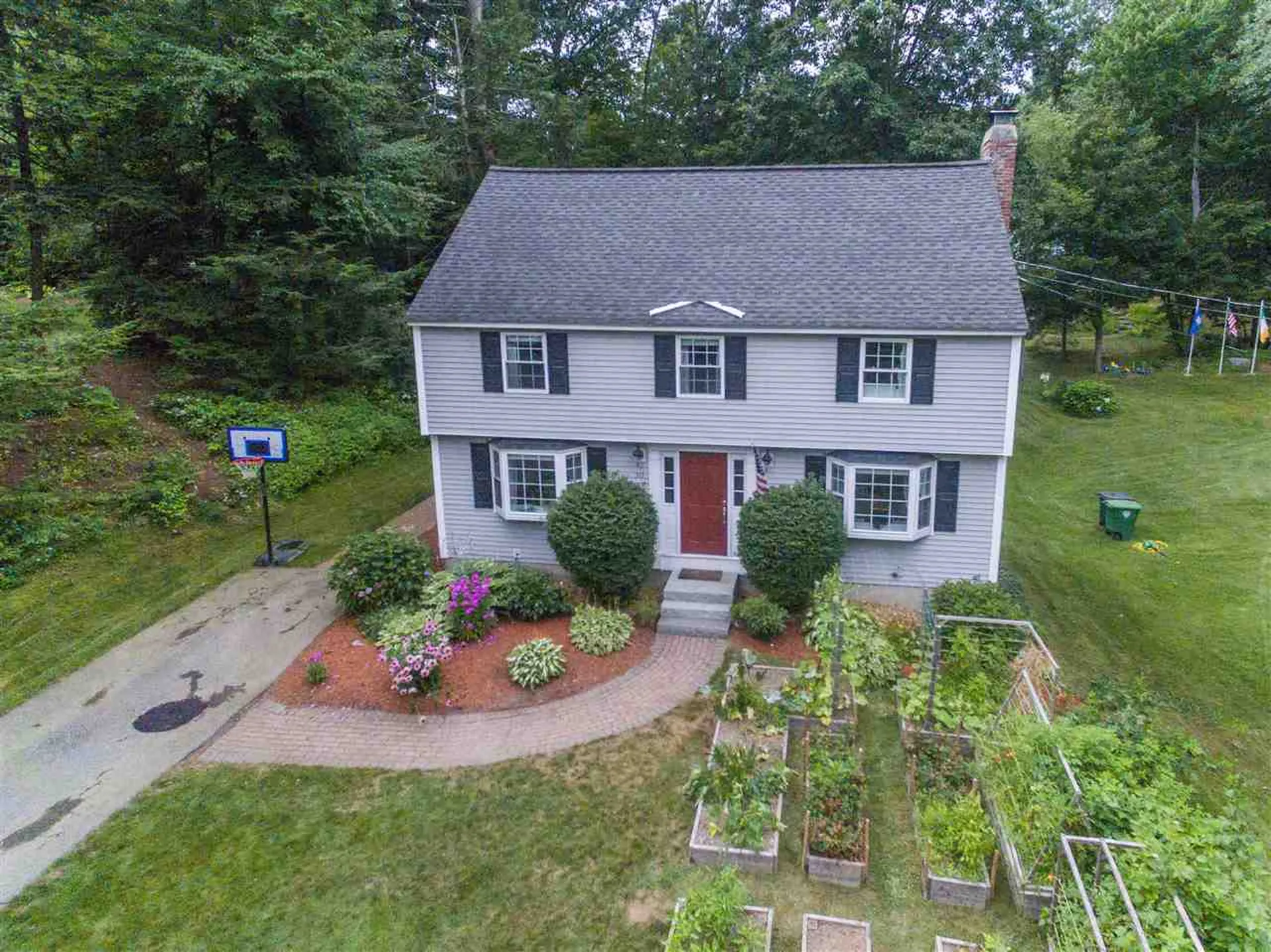 30 Meredith Drive Nashua NH 03063