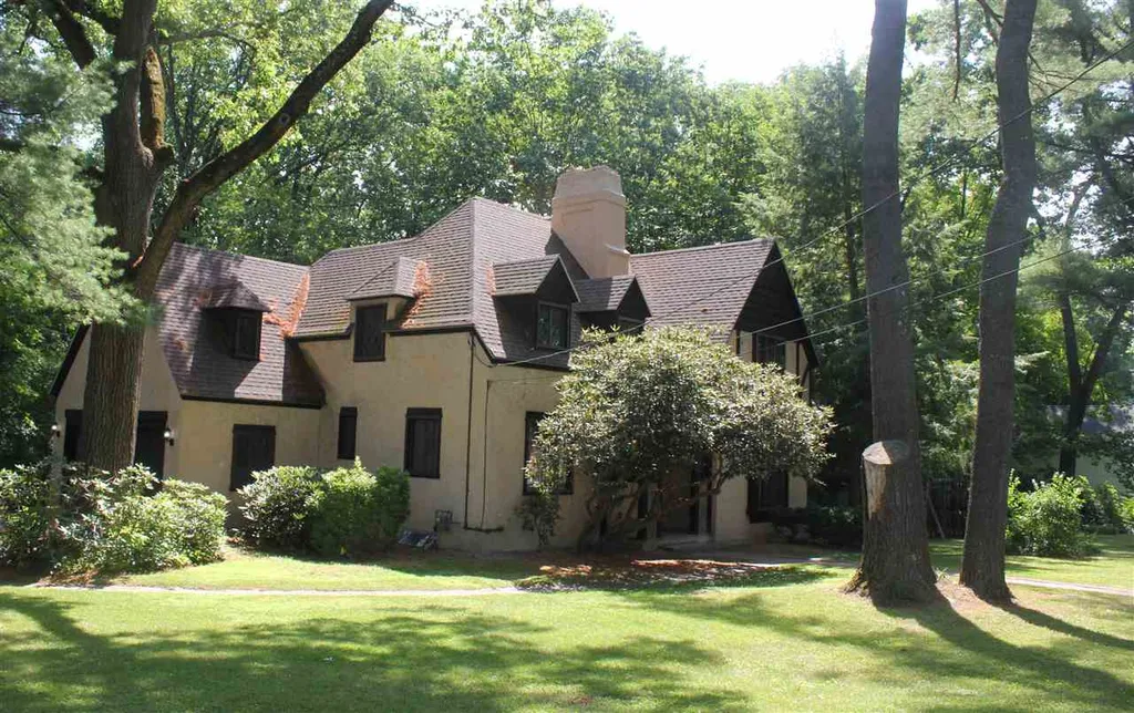 16 Kensington Road Concord NH 03301