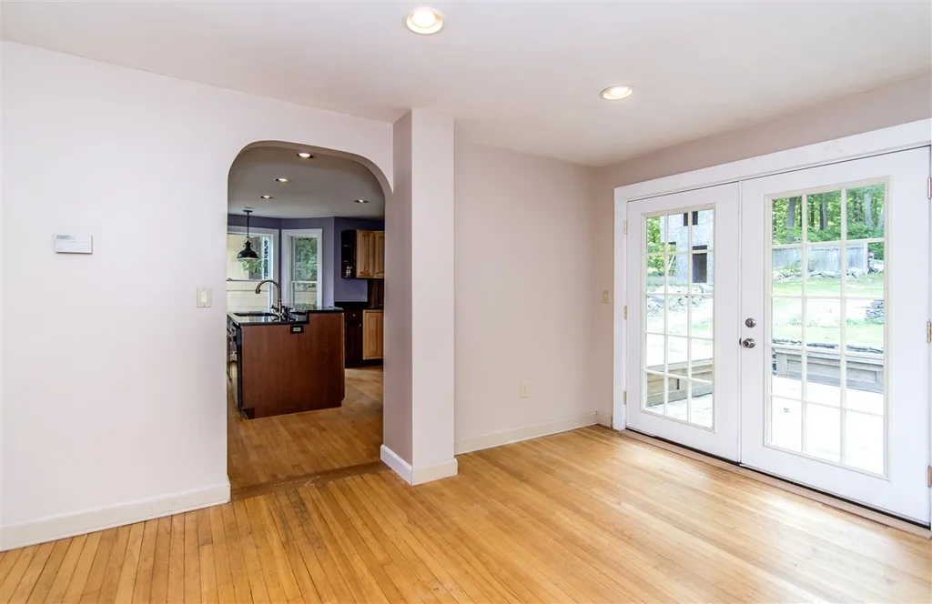 32 Spring Street Newmarket NH 03857