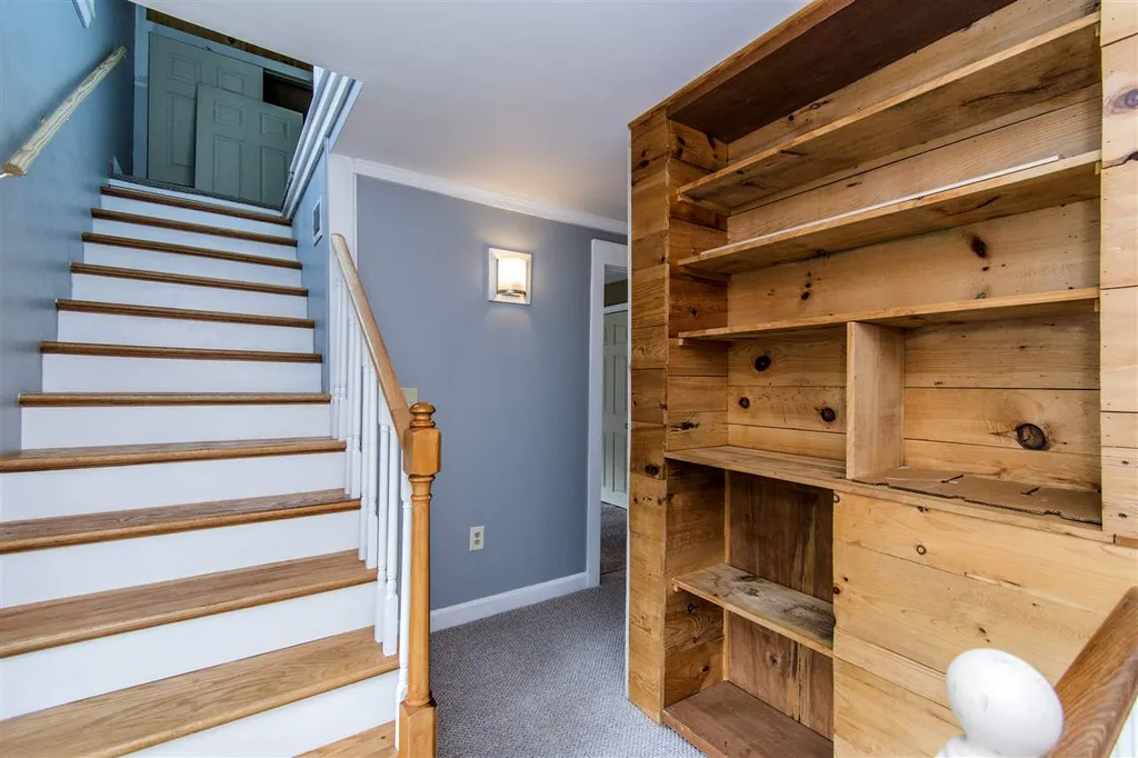 32 Spring Street Newmarket NH 03857
