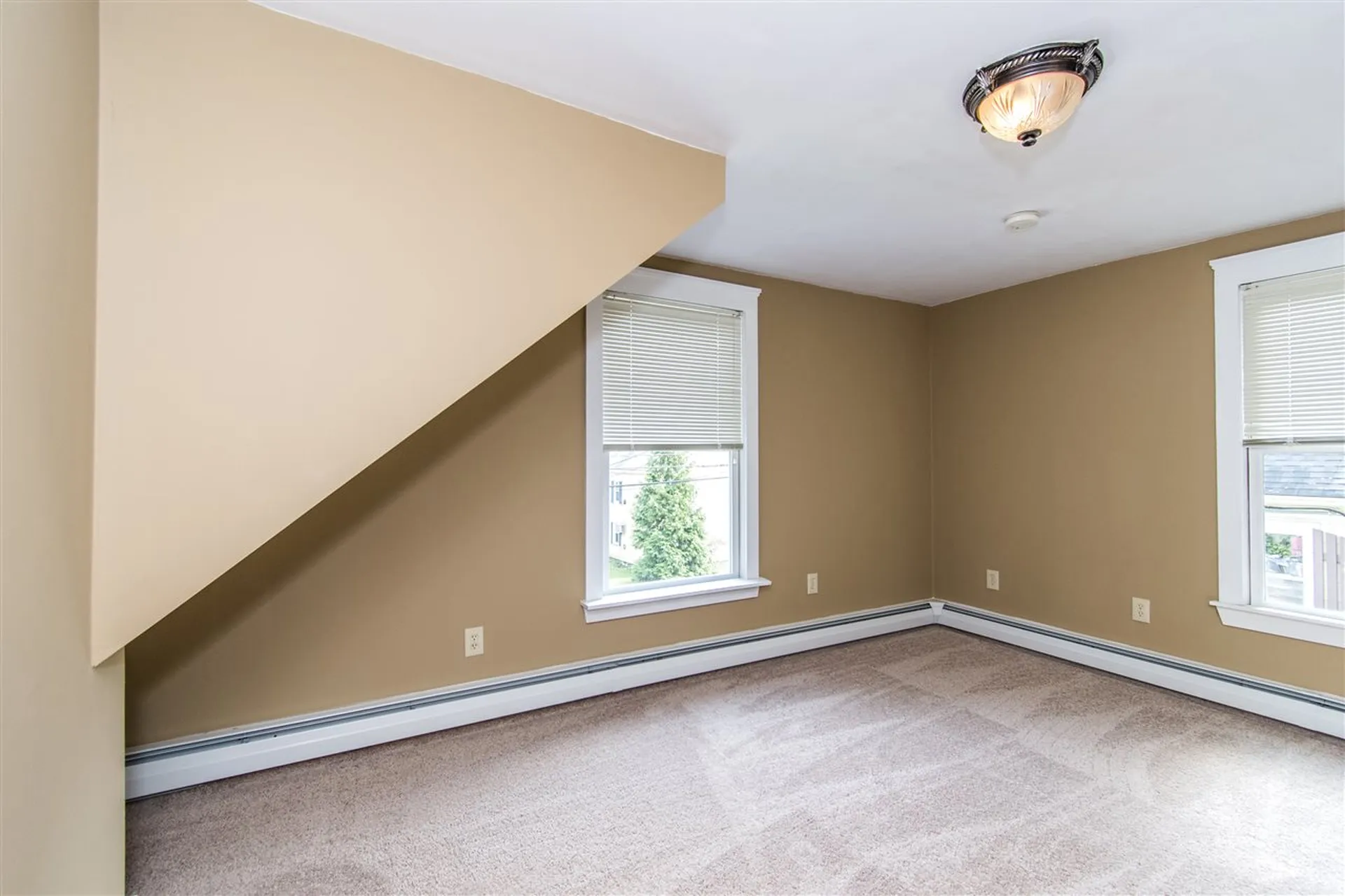 32 Spring Street Newmarket NH 03857