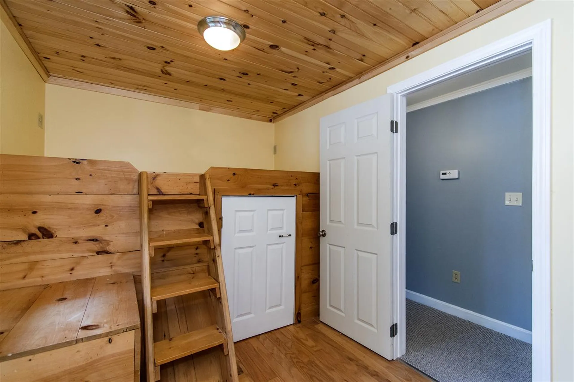 32 Spring Street Newmarket NH 03857