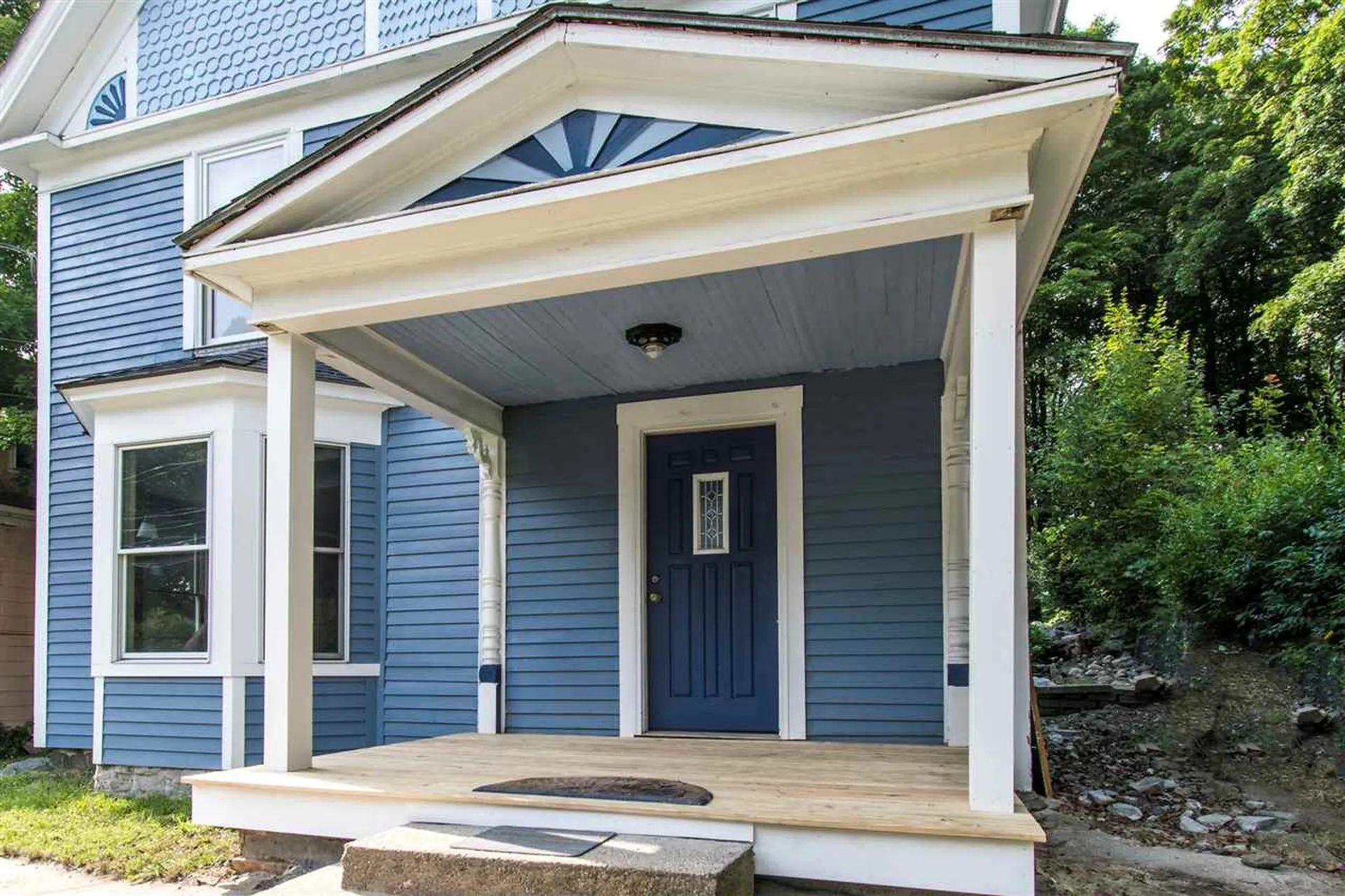 32 Spring Street Newmarket NH 03857