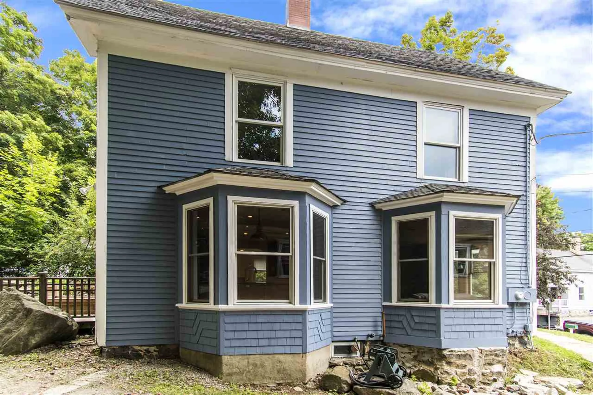 32 Spring Street Newmarket NH 03857