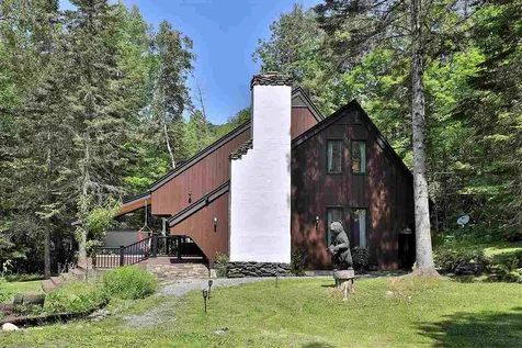 217 Falcon Loop West Rochester VT 05767