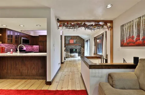 217 Falcon Loop West Rochester VT 05767