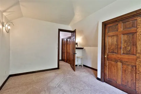 217 Falcon Loop West Rochester VT 05767