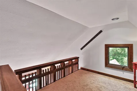 217 Falcon Loop West Rochester VT 05767