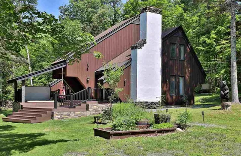 217 Falcon Loop West Rochester VT 05767