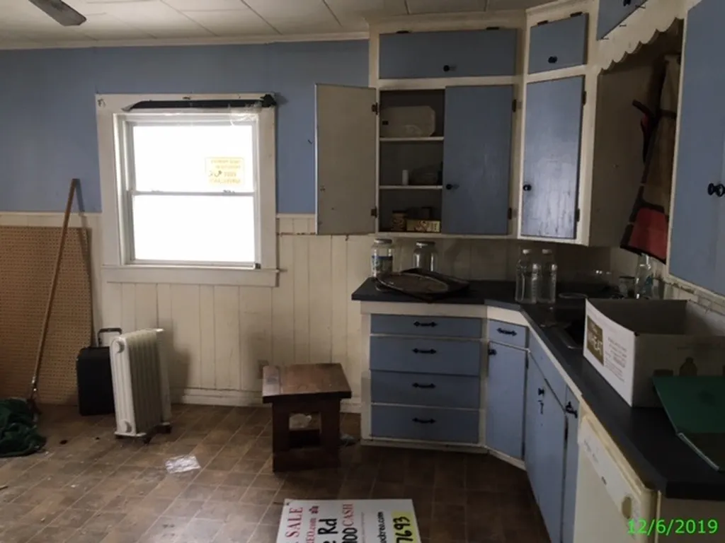 123 Lake Street Newport City VT 05855