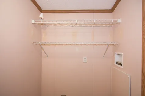 8 Garnet Lane Merrimack NH 03054