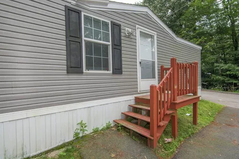 8 Garnet Lane Merrimack NH 03054