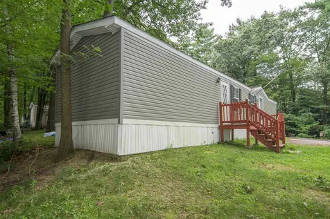 8 Garnet Lane Merrimack NH 03054