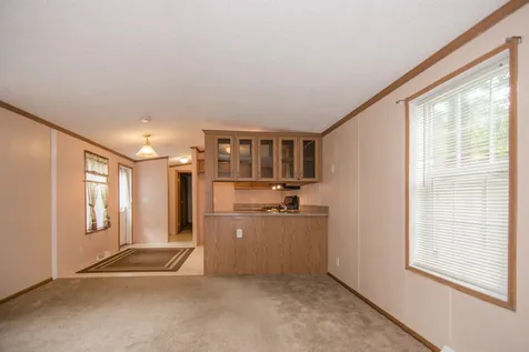 8 Garnet Lane Merrimack NH 03054