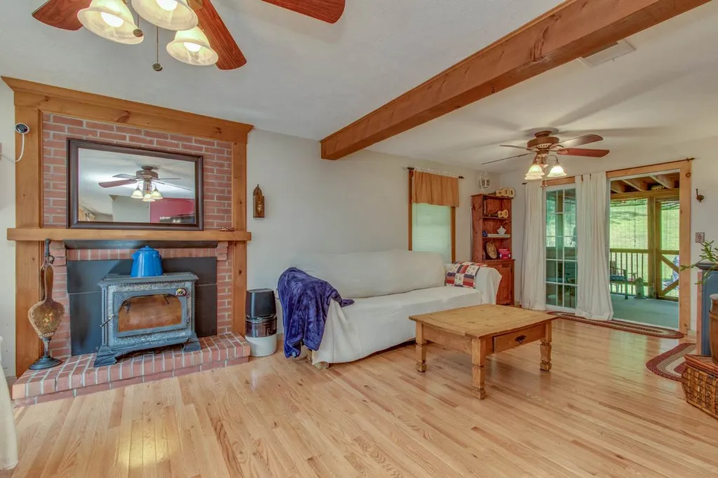 72 Lafrance Road Weare NH 03281