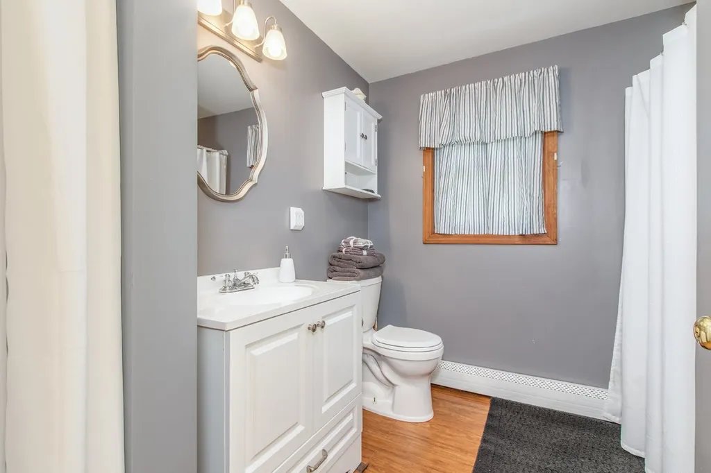 72 Lafrance Road Weare NH 03281