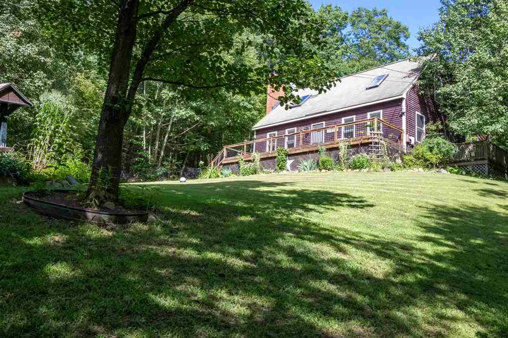 72 Lafrance Road Weare NH 03281