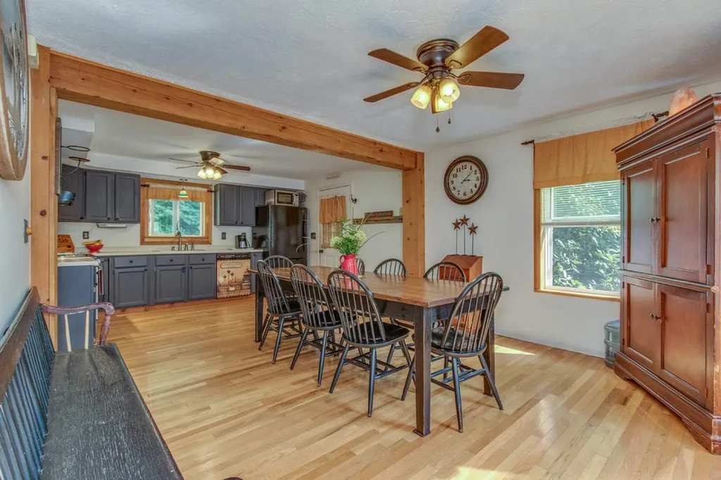 72 Lafrance Road Weare NH 03281