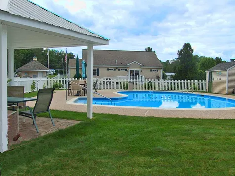1 Oak Hill Drive Hampstead NH 03841
