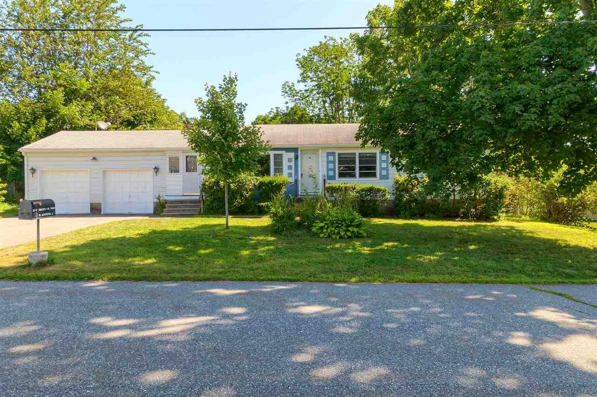 10 Darryl Lane Salem NH 03079