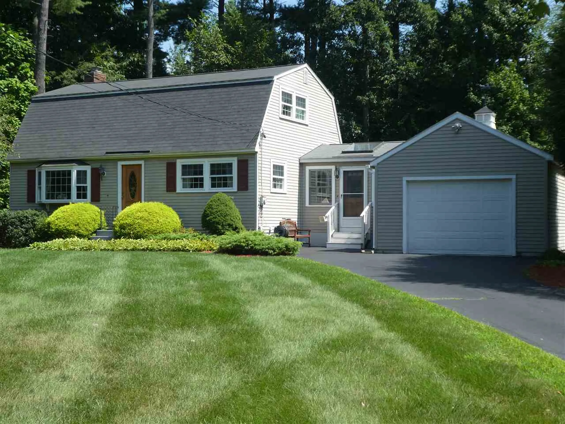 205 Concord Street Nashua NH 03064-1227