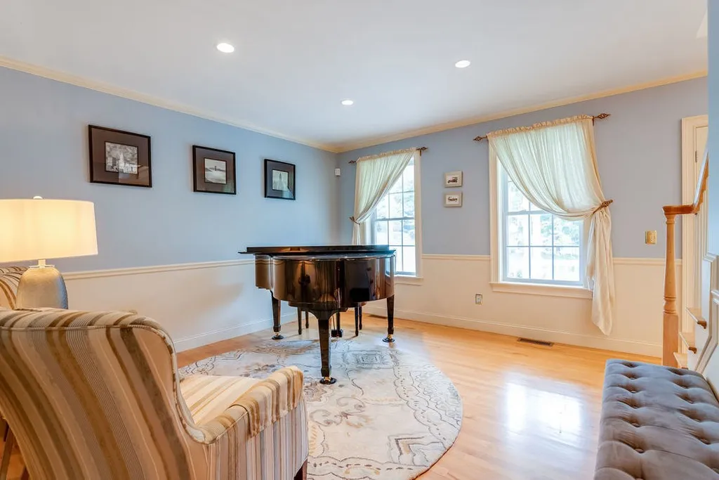 5 Hoyt Pond Road Madbury NH 03823