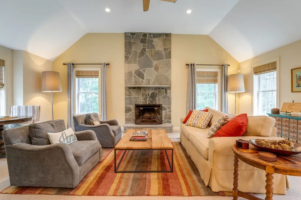 5 Hoyt Pond Road Madbury NH 03823