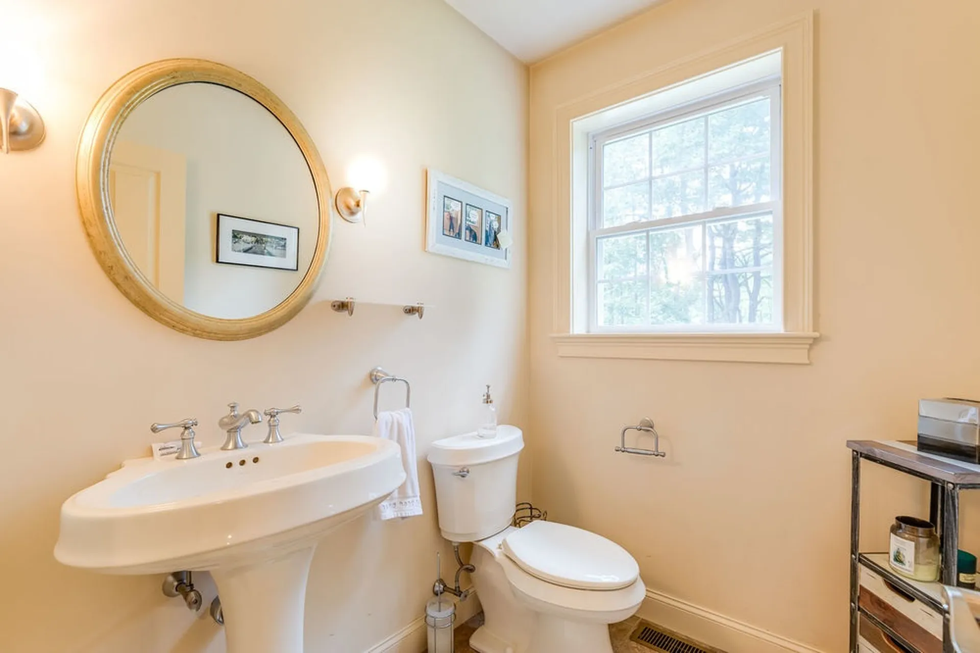 5 Hoyt Pond Road Madbury NH 03823