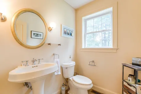 5 Hoyt Pond Road Madbury NH 03823
