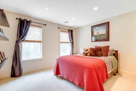 5 Hoyt Pond Road Madbury NH 03823