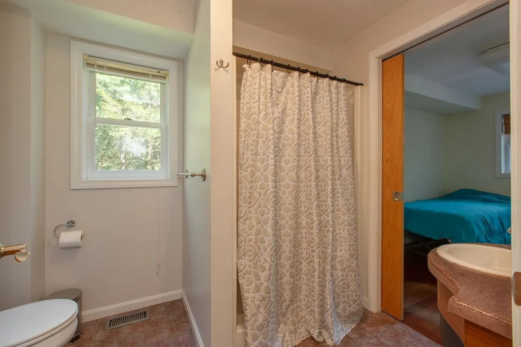 109 Souhegan Avenue Amherst NH 03031