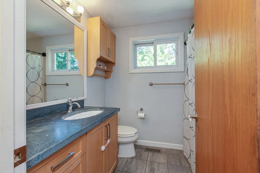 109 Souhegan Avenue Amherst NH 03031