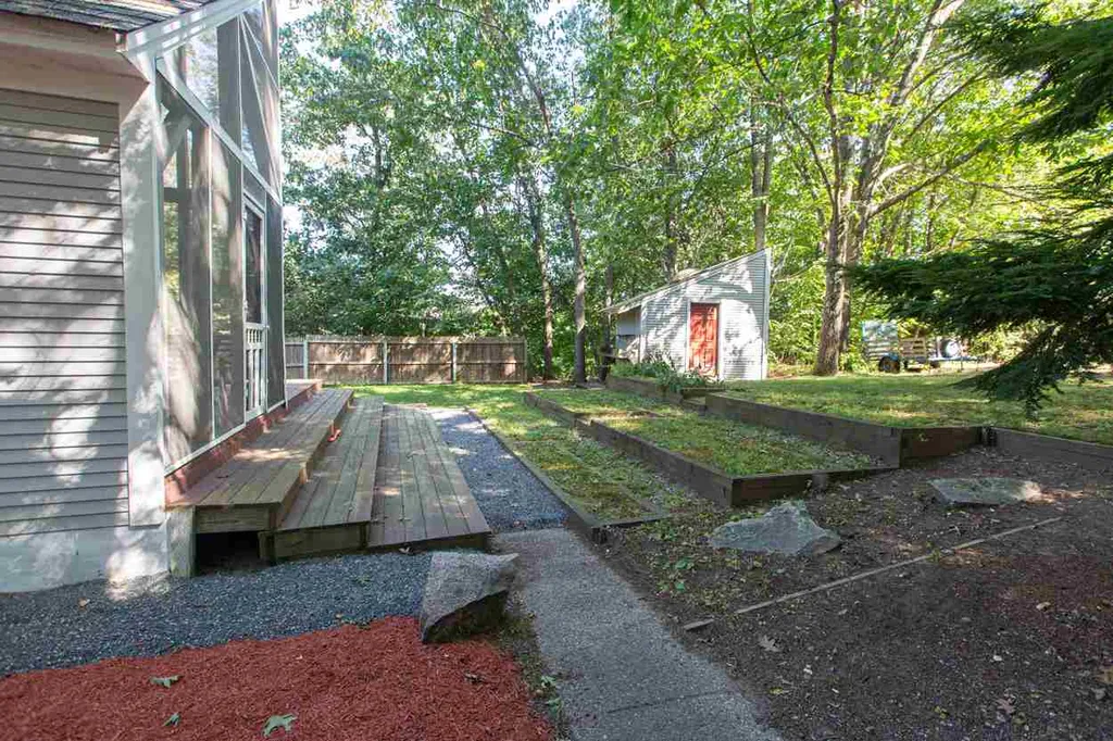 109 Souhegan Avenue Amherst NH 03031