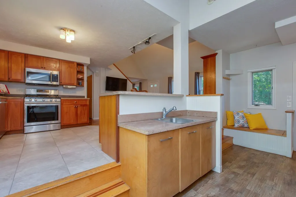 109 Souhegan Avenue Amherst NH 03031