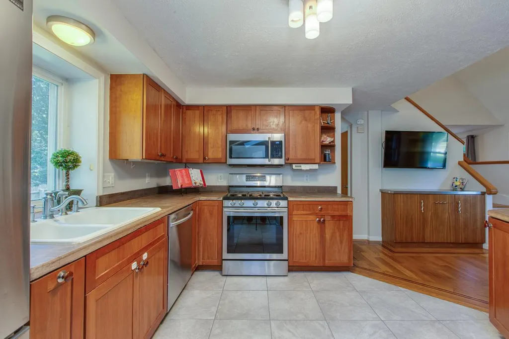 109 Souhegan Avenue Amherst NH 03031